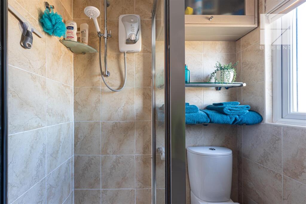 58 Cherrydown Avenue_0050.jpg