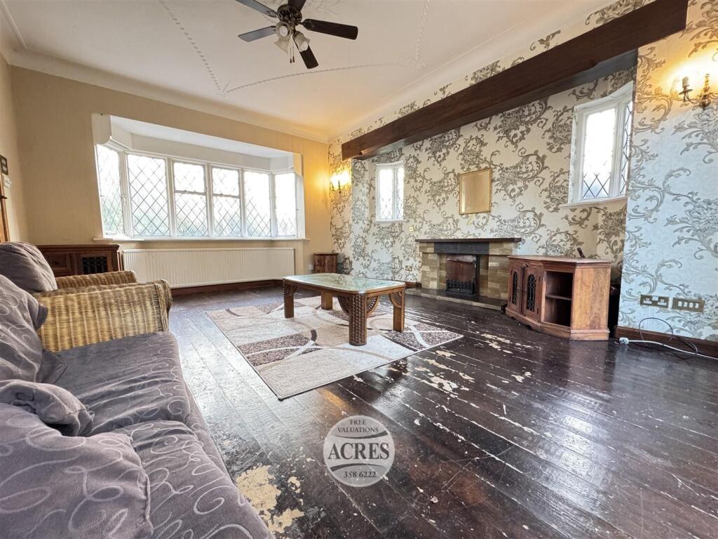 IMG_7025 (Large).jpg