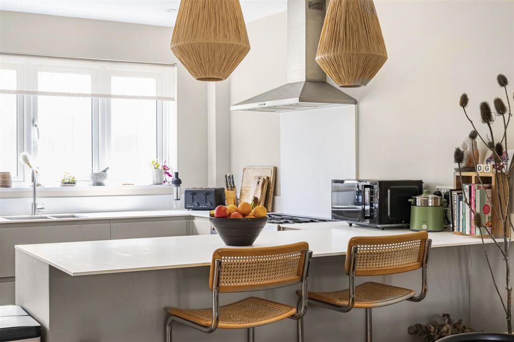Breakfast Bar