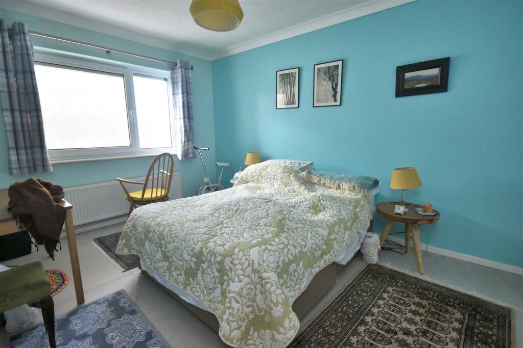Bedroom 2.jpg