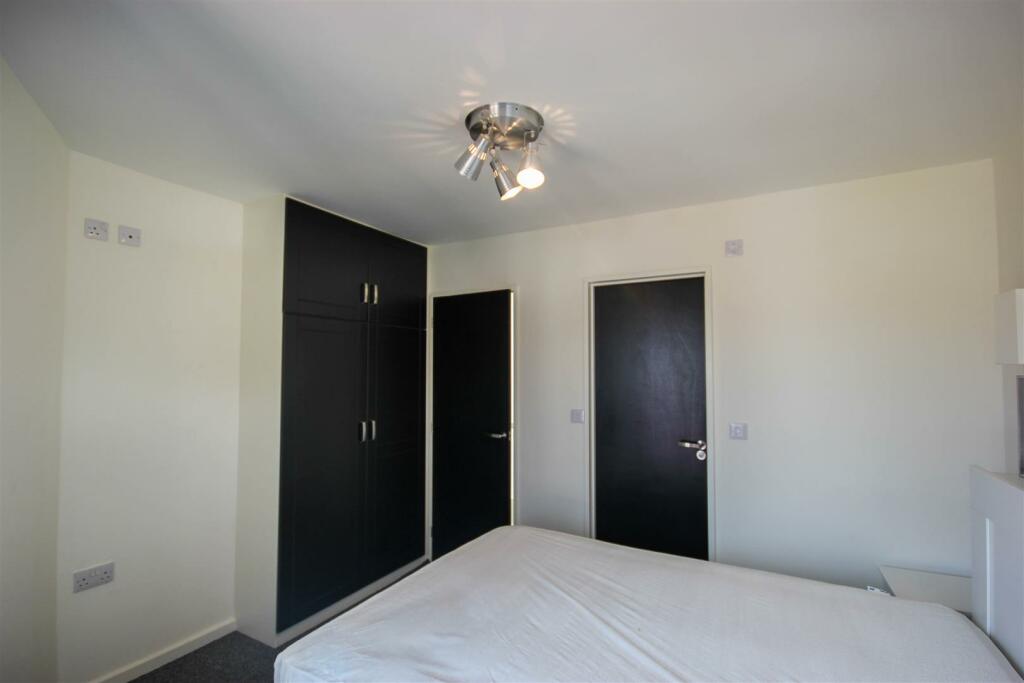 8 Mastins Court  (3 of 6).jpg