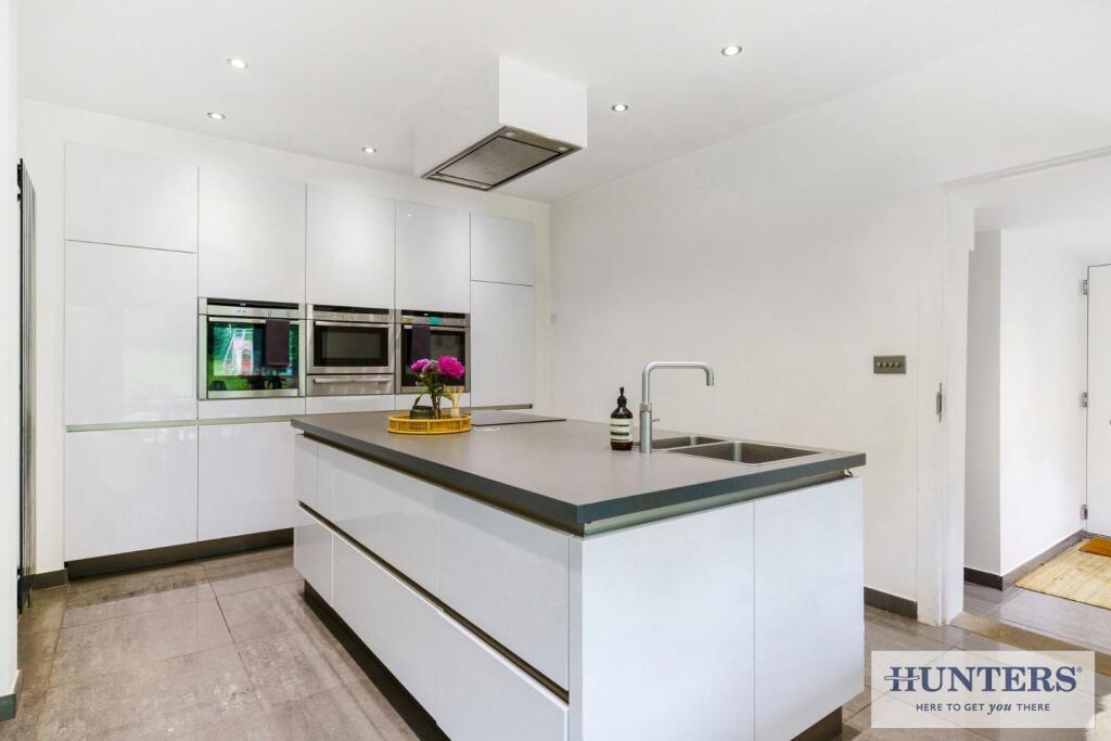 93537_71-Westgate-Guiseley  (3) - Copy_low.jpg