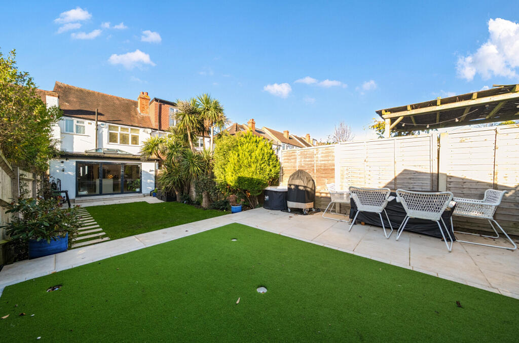 1385396-30-692704...