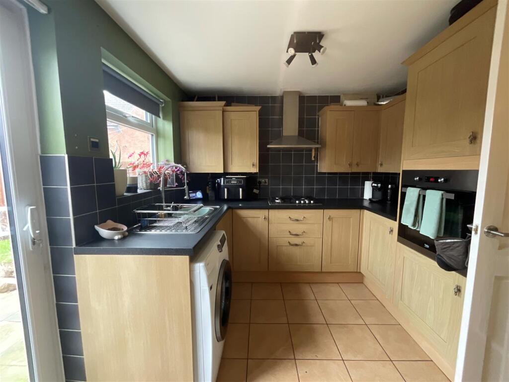 14 Frank Booton kitchen.jpg