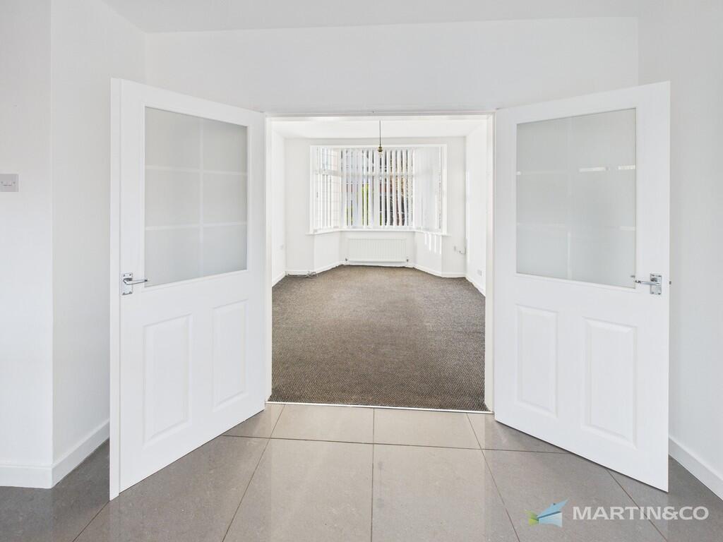 CAM02318G0-PR0572...