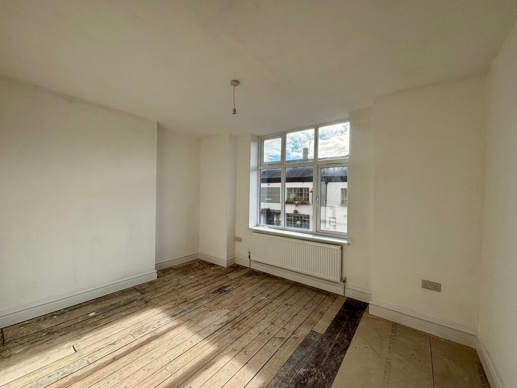 WhatsApp Image 2025-10-24 at 14.15.56 (2).jpeg