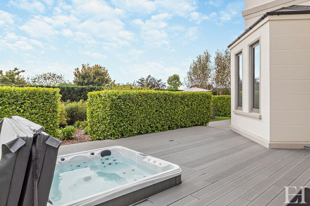 8623234-exteriorW...