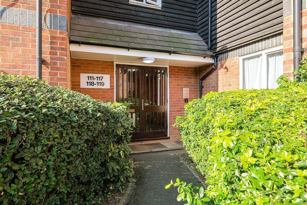 117 Mandeville Court-8_resized.jpg