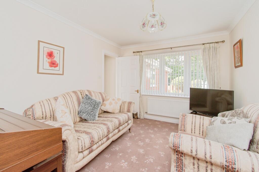 Sitting Room/Bedroom