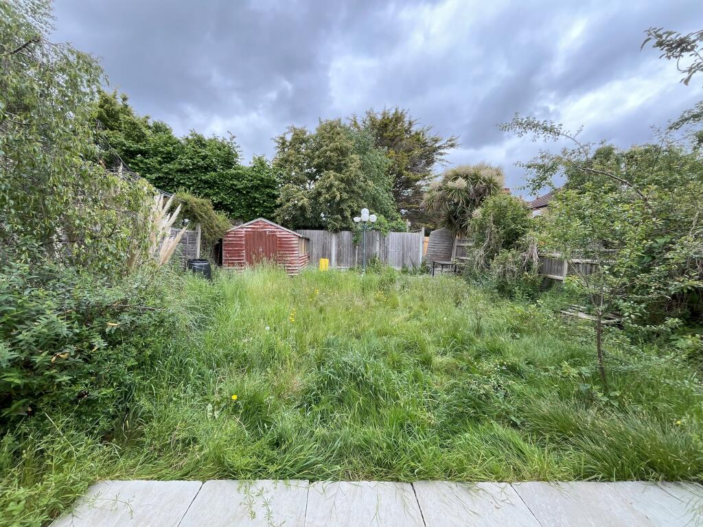 Rear Garden T202505231058.jpeg