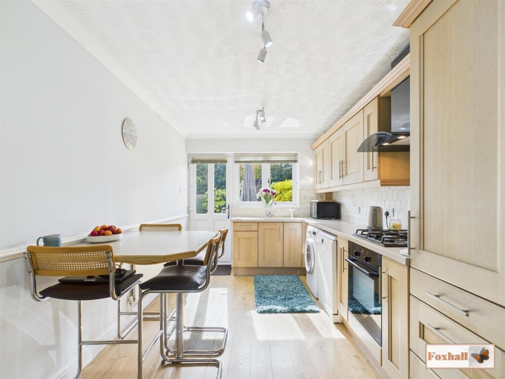 Kitchen / Breakfast Room