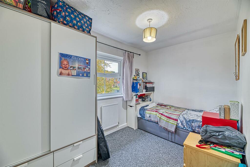 Bedroom Thee