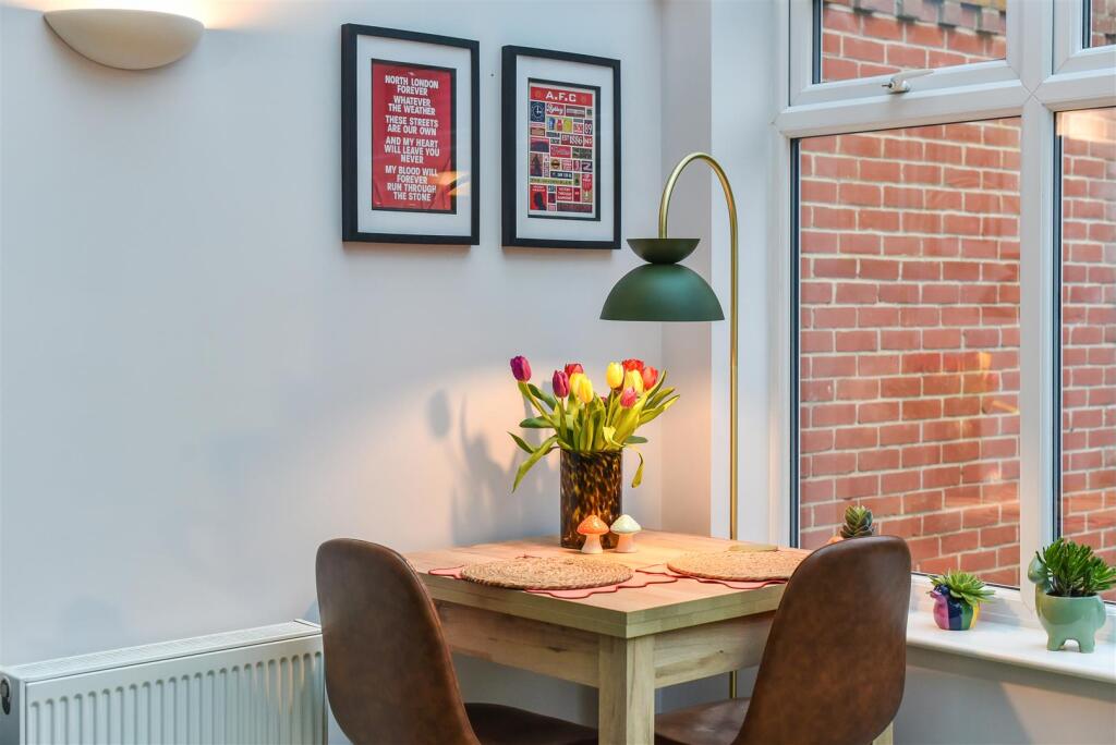 Orangery/Dining Room