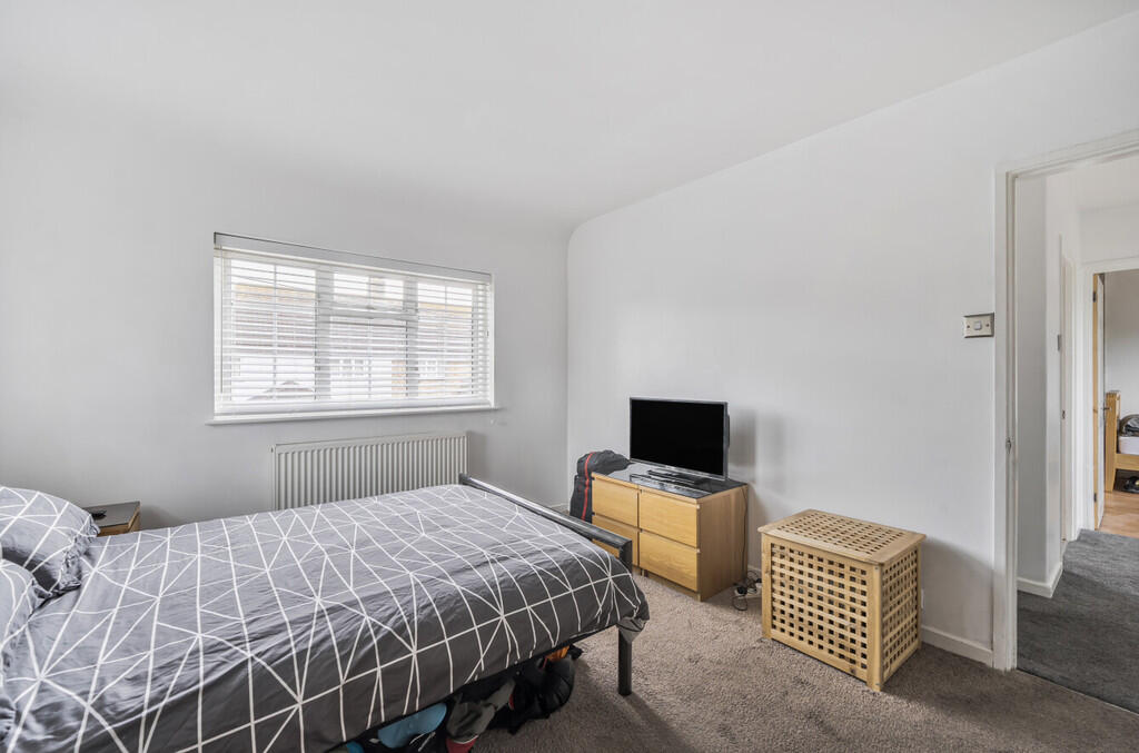 1329490-15-688ba3...