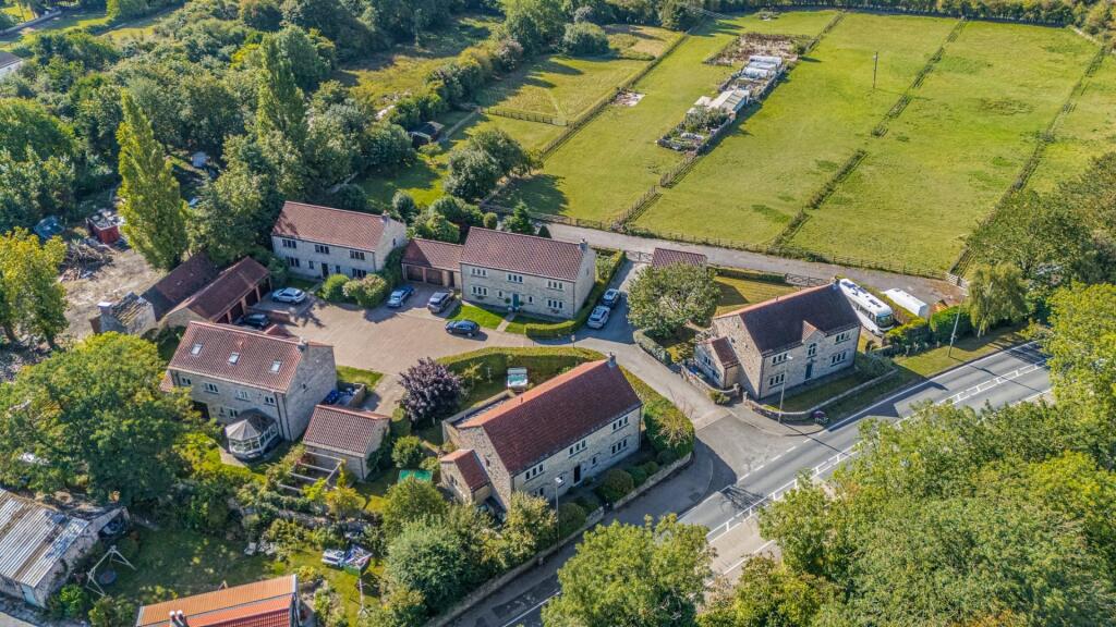 drove of cul de sac.jpg