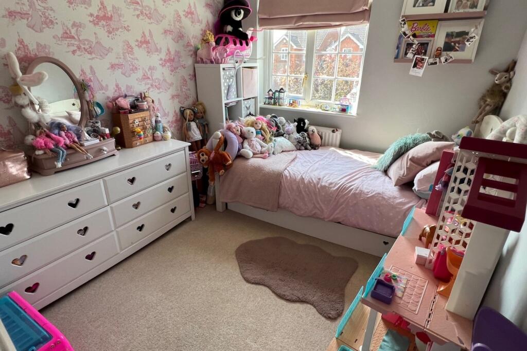 Bed 3
