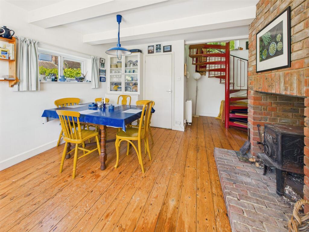 Kitchen/Dining Room