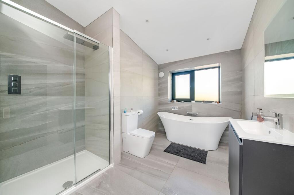 HOUSE BATHROOM