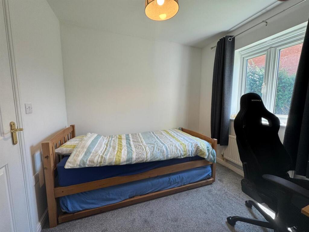 Bedroom 2.jpg