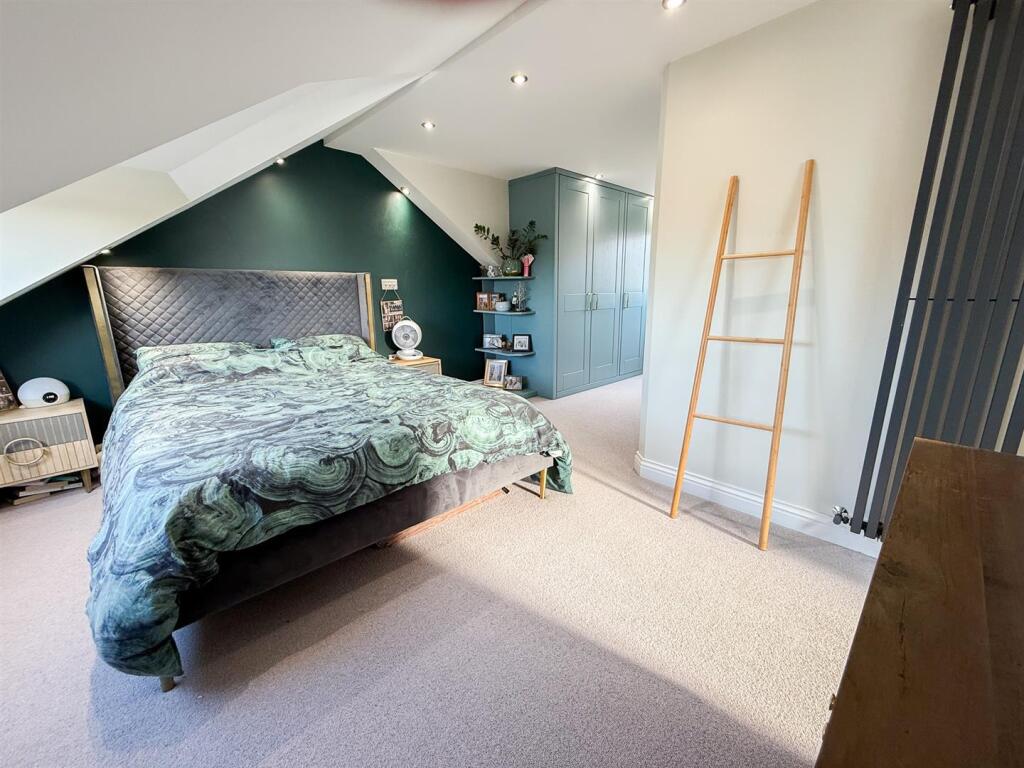 Principal Bedroom