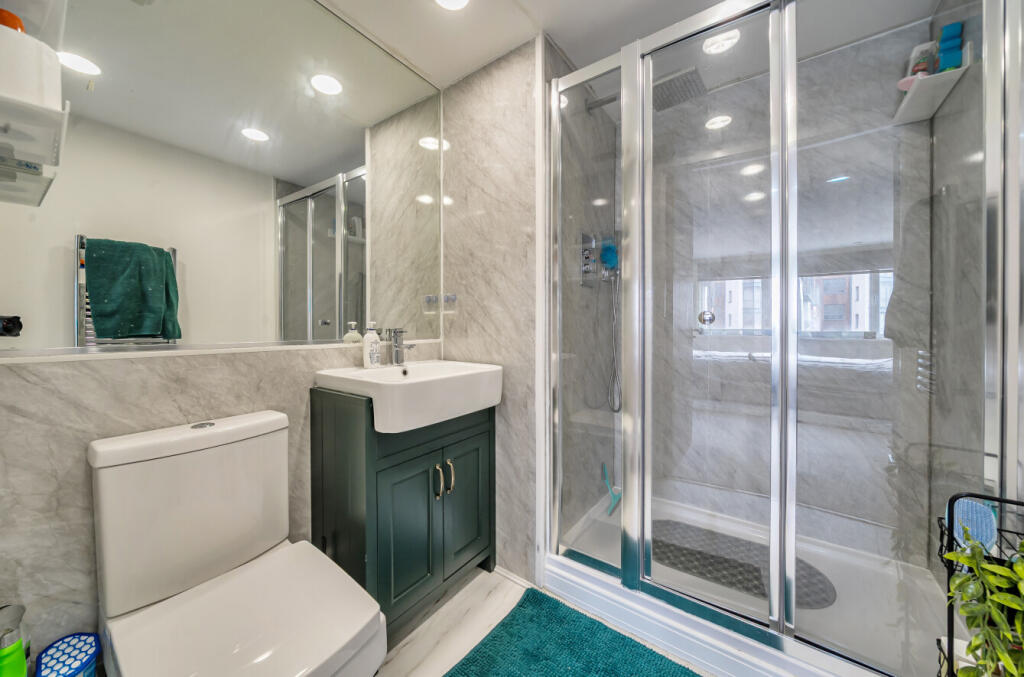 1380862-1-69135da...