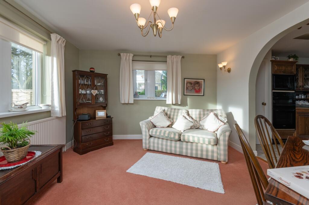 27 - 1 Westfield Mews BD13 3AP