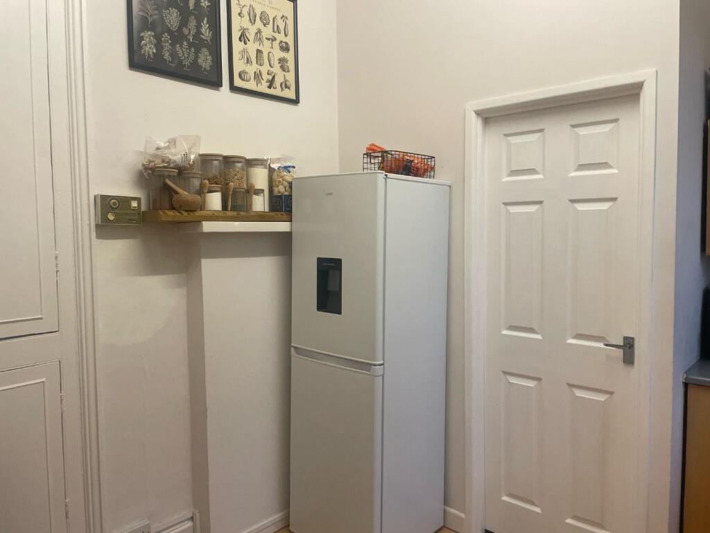 Kitchen3.jpg
