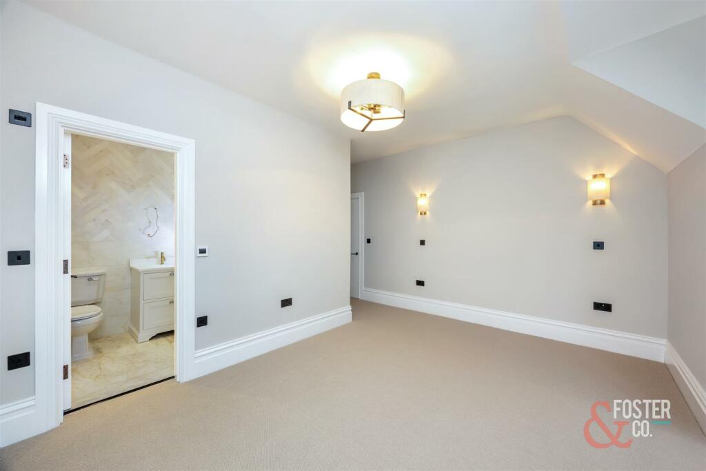 Third Avenue, Flat 11-016.jpg