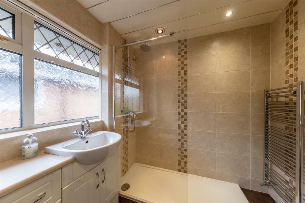 2 St Michaels Close-027.jpg