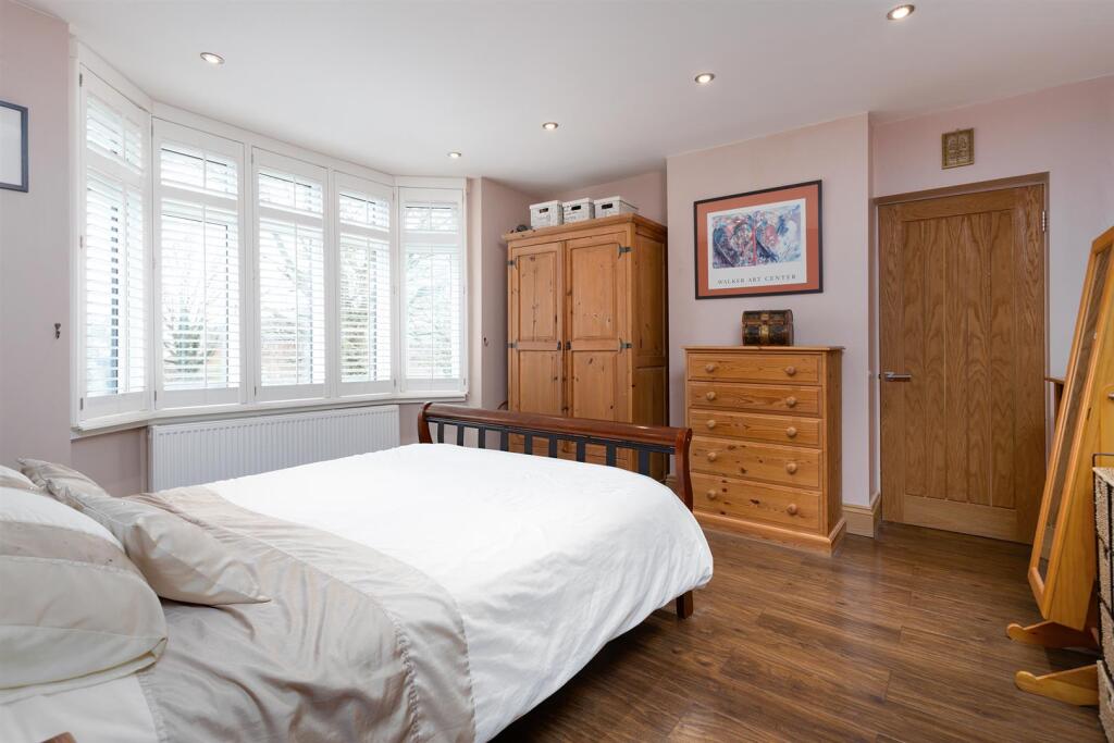 102 Ashlawn Road, Rugby (45).jpg