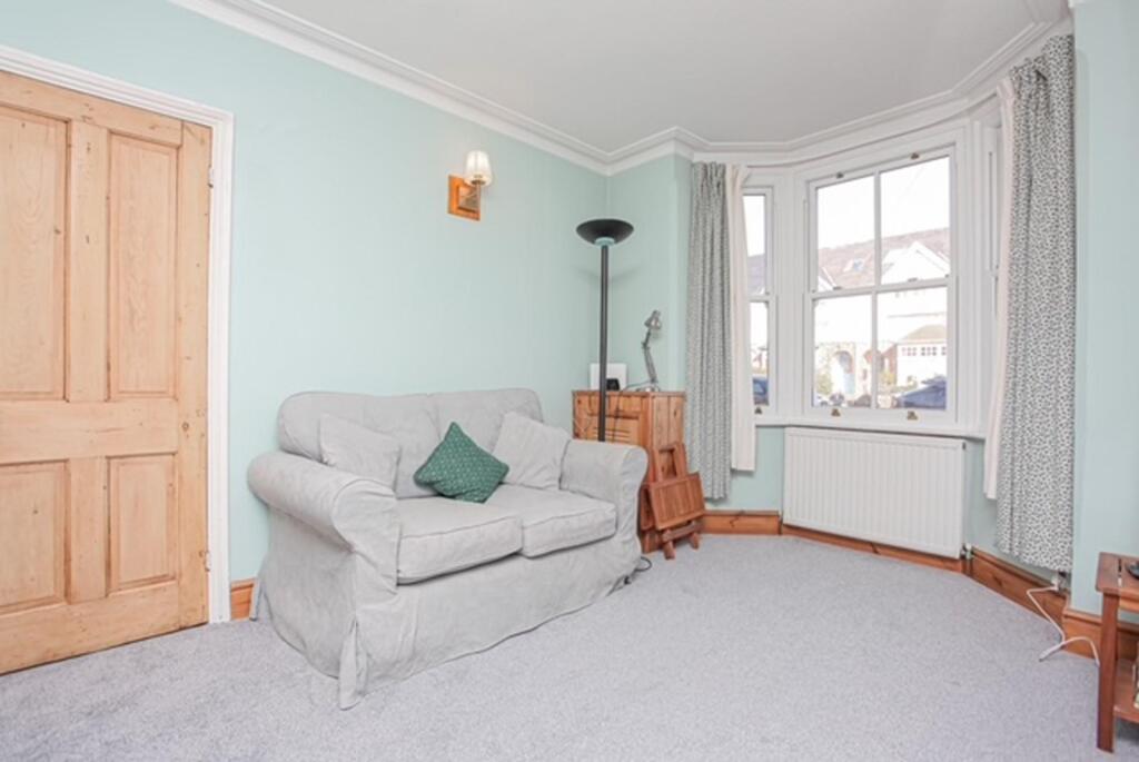 56 Harpes Road living room 2.jpg