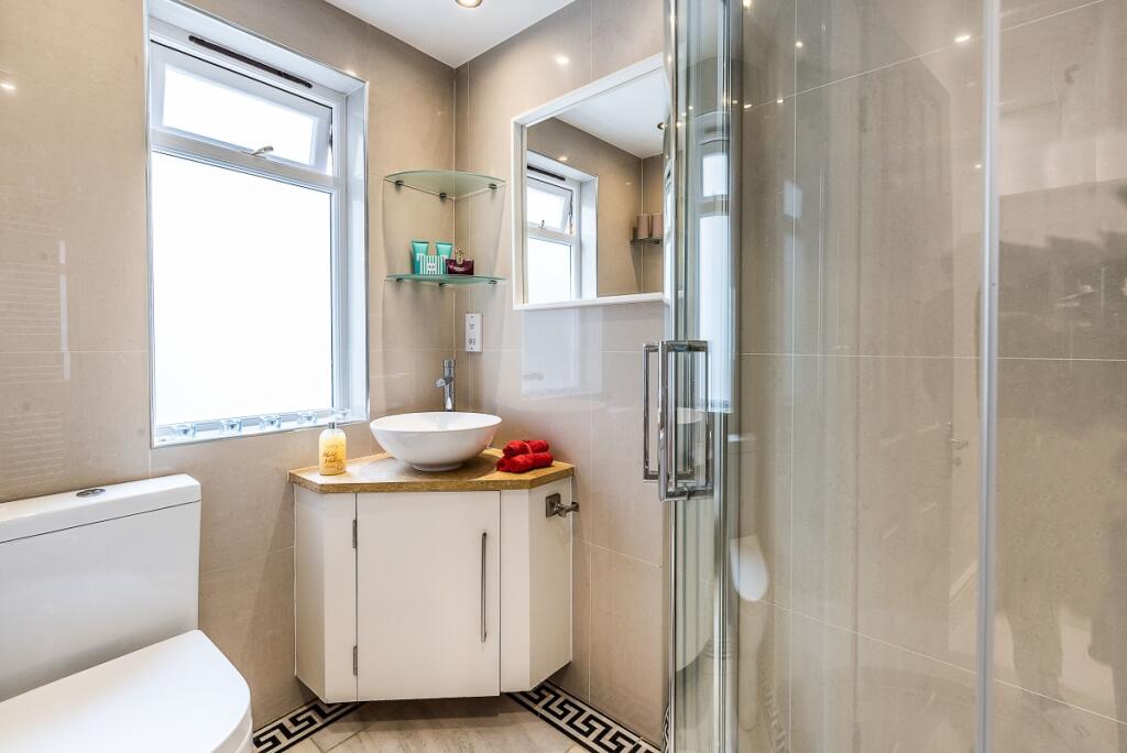 11a-Burnaby-Road-007