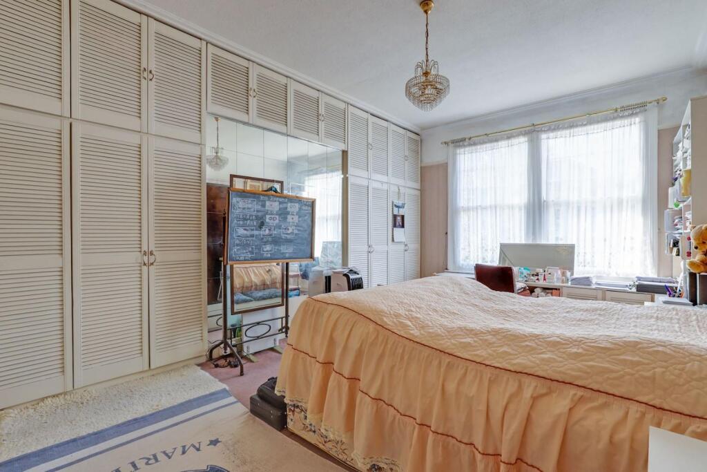 09-4360JHPropWorld - 25 Earlsthorpe Road - 25-medi