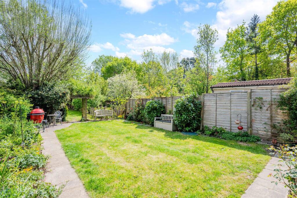 LOWER HILL ROAD (4).jpg