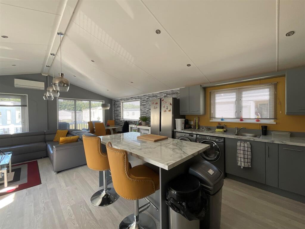 Lounge/Kitchen/Diner