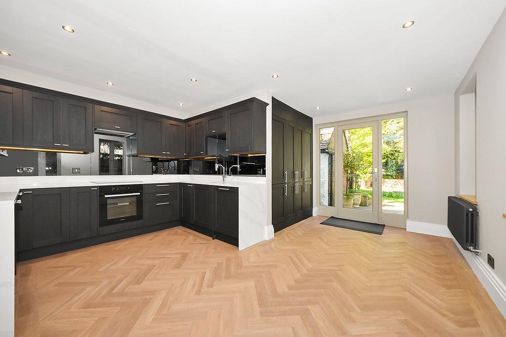 Impressive Open-plan Dining Kitchen