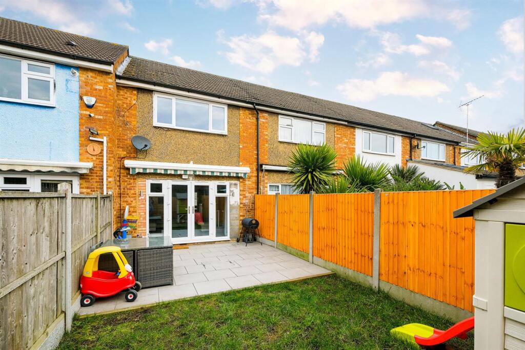 7 Field Close-22_web.jpg