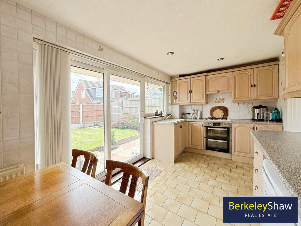 a7cd66e7--4B9D-AC7B-D1F8F5220E8B-19307-000002E2DFF