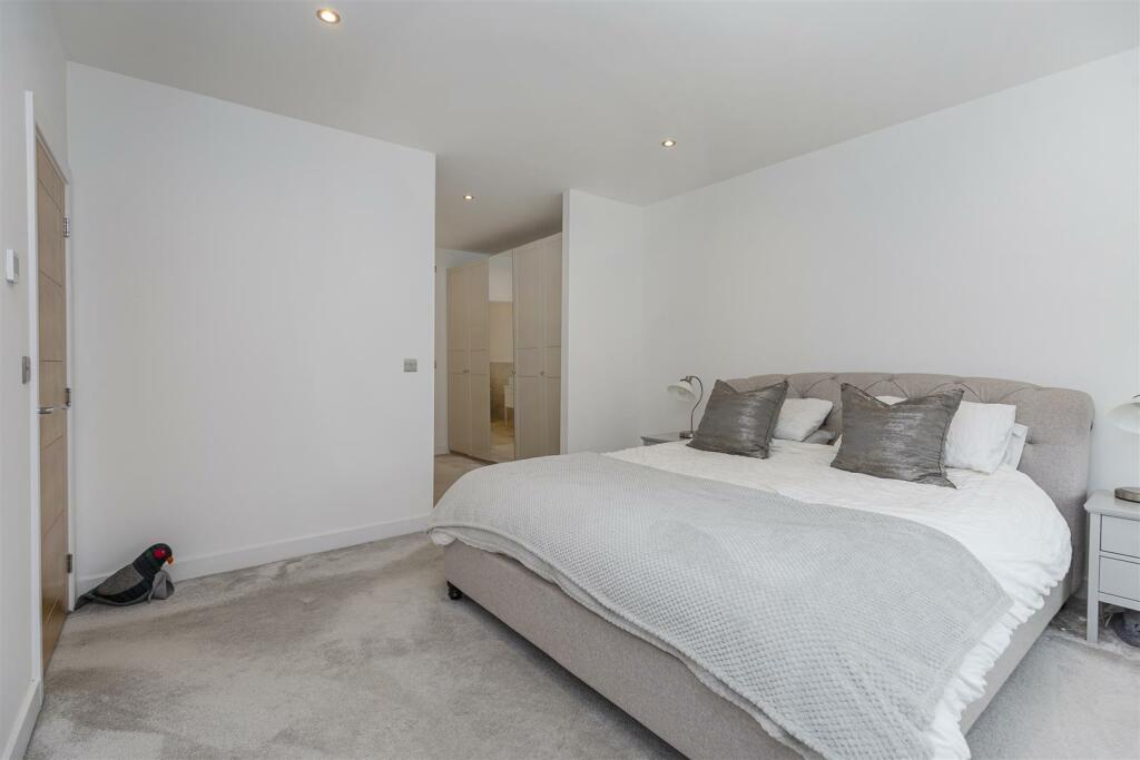 Bramleys Estate Agents - Snelsins Road - Cleckheat
