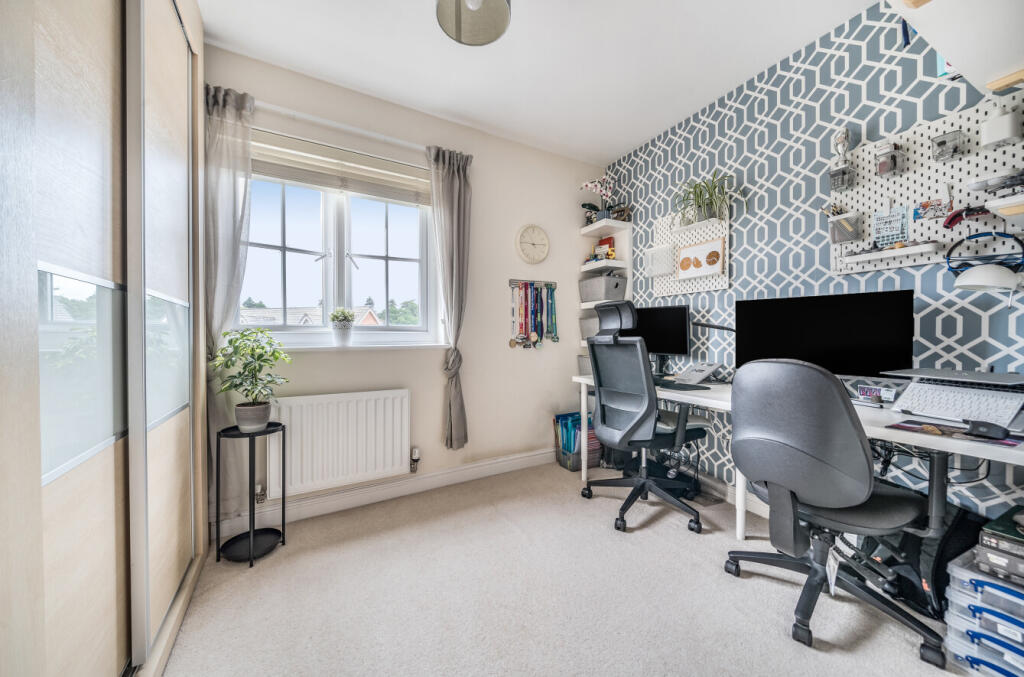 1334869-1-6890744...