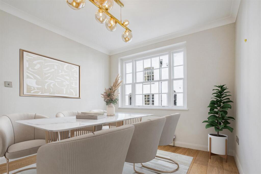 Dining room.jpg