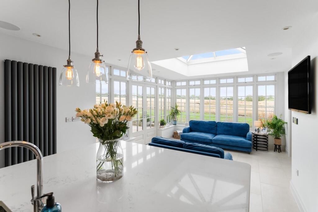 Kitchen/Breakfast/Family Room
