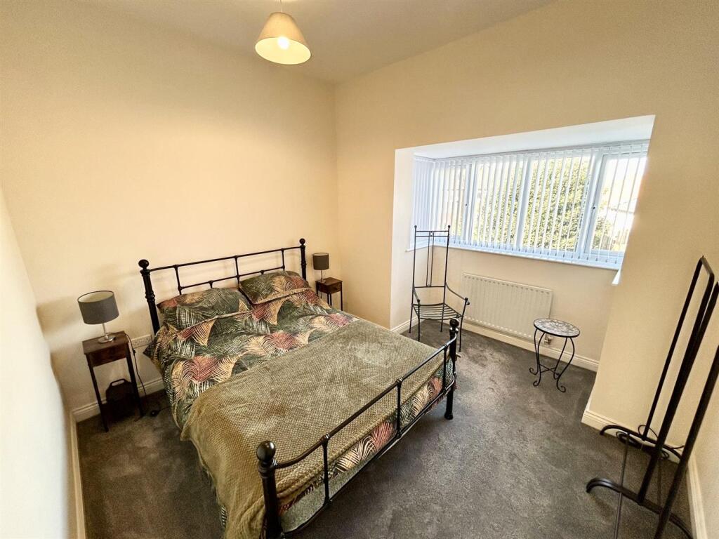 harvington mews bedroom.jpg