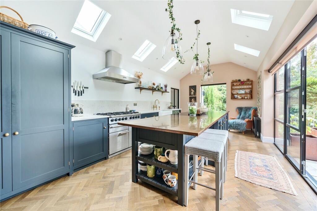 Kitchen/Breakfast
