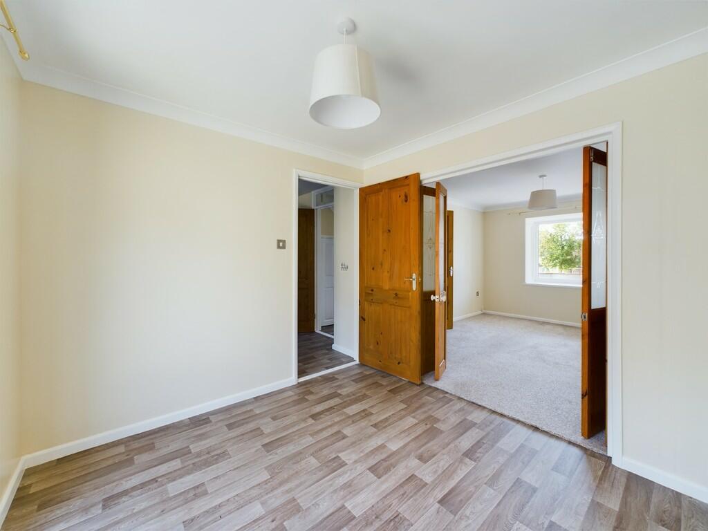 CAM02089G0-PR0267...