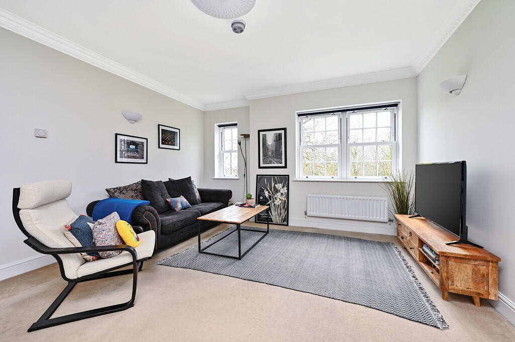 7 Calcott Park (3...