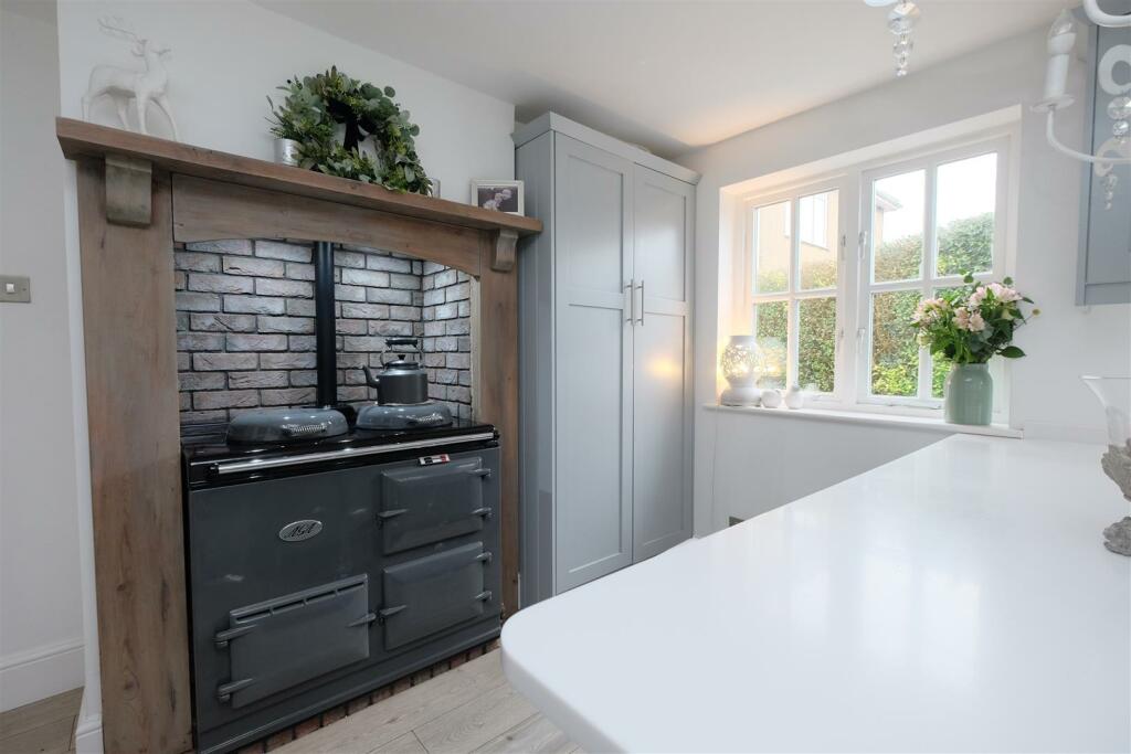 38 Middle Road, Kingswood, Bristol BS15 4XH House 