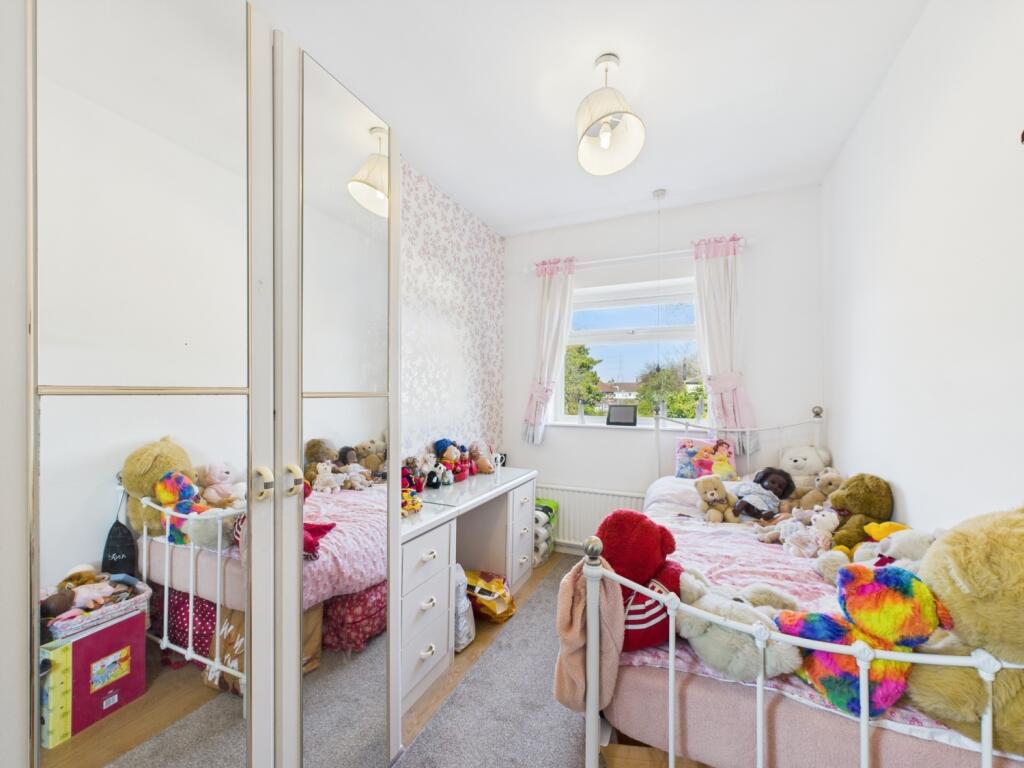 CAM02386G0-PR0124-STILL010