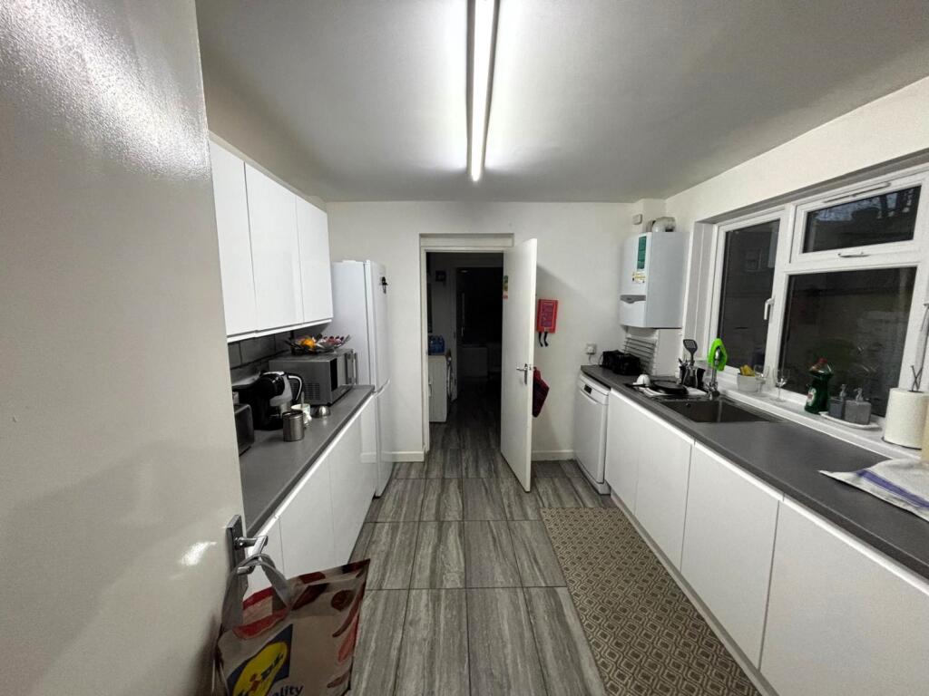 WhatsApp Image 2025-02-10 at 17.20.34 (2)