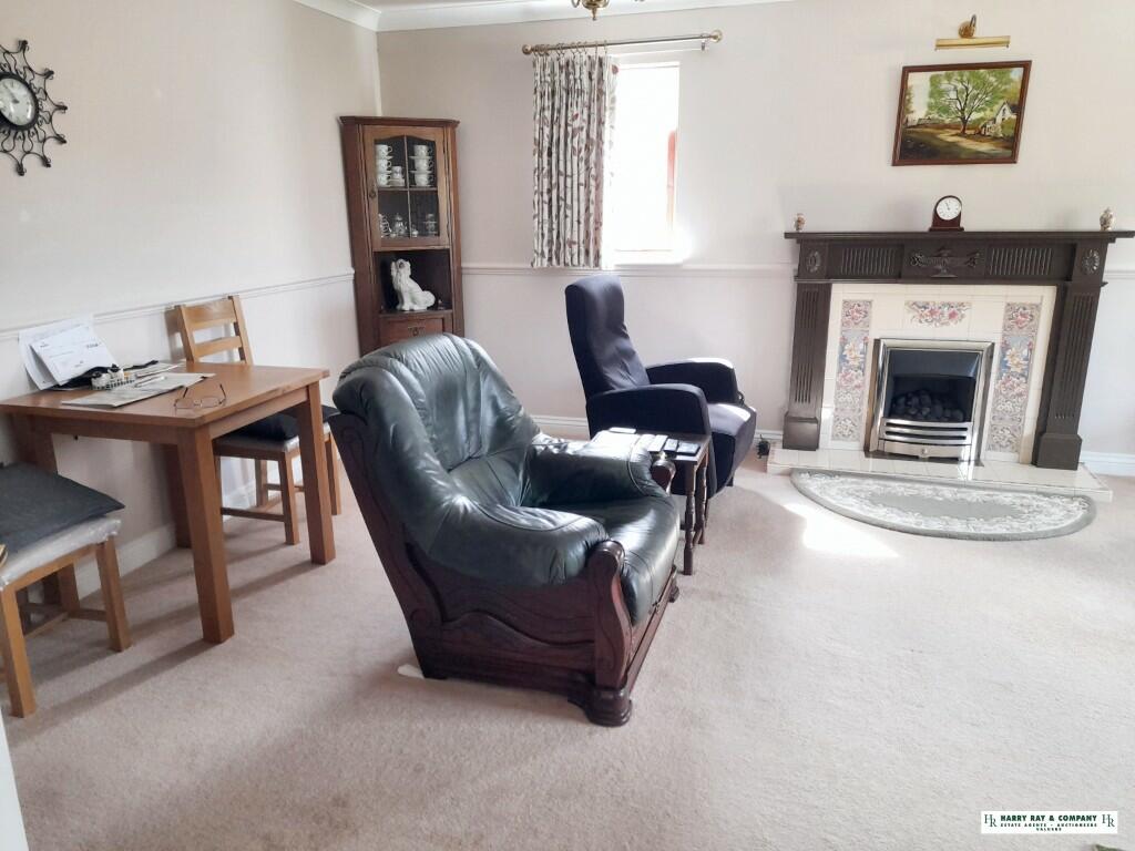 Sitting/Dining Room